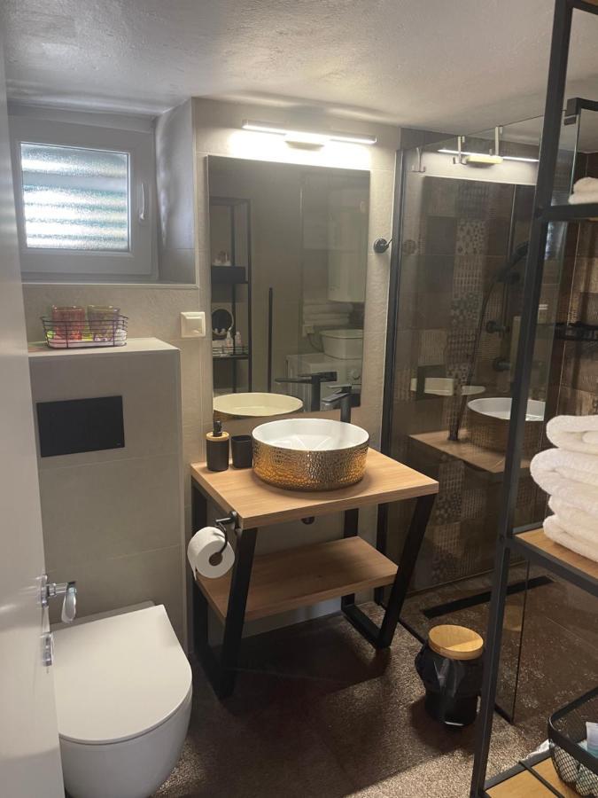 Apartment Mirana With Garden And Free Parking Zadar Extérieur photo