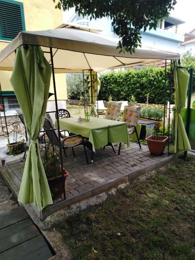 Apartment Mirana With Garden And Free Parking Zadar Extérieur photo